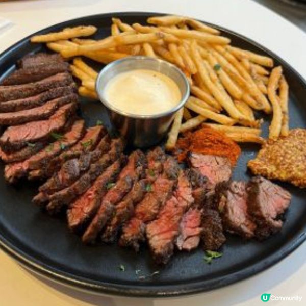 澳洲谷飼牛拼炸薯條·牛扒的牛肉味香濃·肉質結實多汁不錯