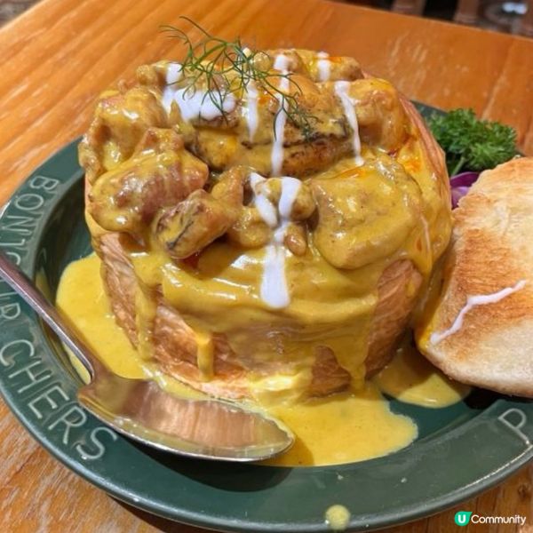 泰式黃咖喱麵包雞味道濃郁