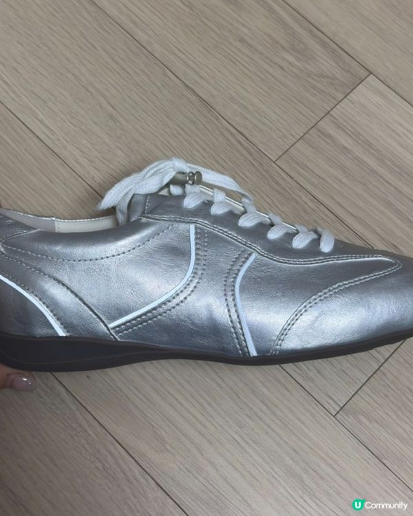 👟 韓國超靚平底波鞋分享：NUUS 銀色閃閃鞋✨