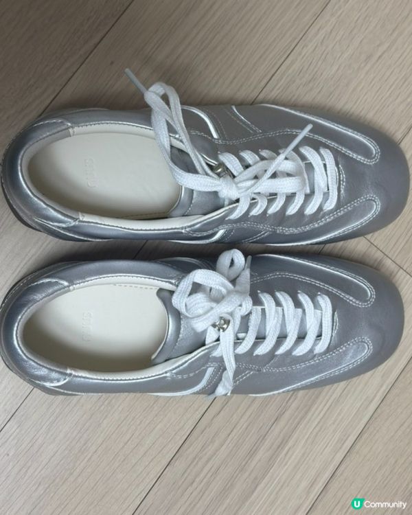 👟 韓國超靚平底波鞋分享：NUUS 銀色閃閃鞋✨