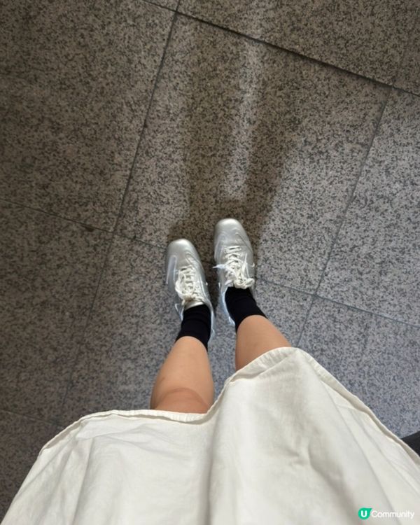👟 韓國超靚平底波鞋分享：NUUS 銀色閃閃鞋✨