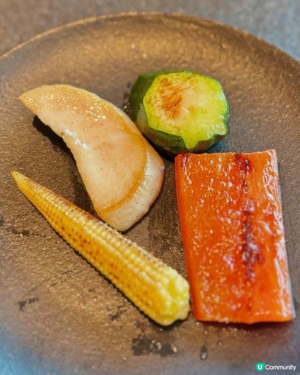 銅鑼灣阪神鐵板燒料理, 食物ok服務唔得.