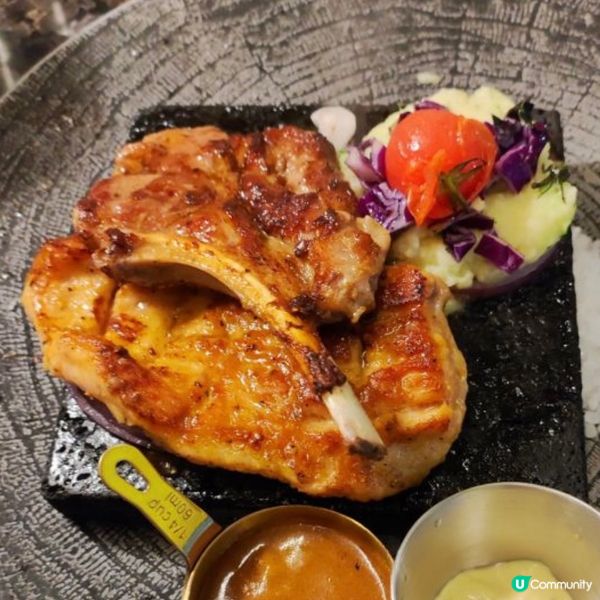 香煎羊架拼豬扒·外面香脆裡面肉嫩多汁🤤