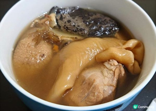 花膠海參猴頭菇燉豬展