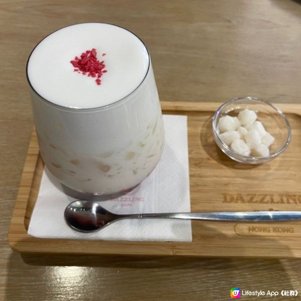 Dazzling cafe食物保持水準 環境舒適