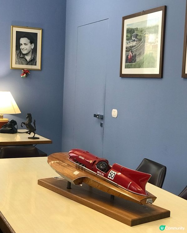 這兒就像在法拉利的 Showroom 一樣,看得一眾車就迷雙...