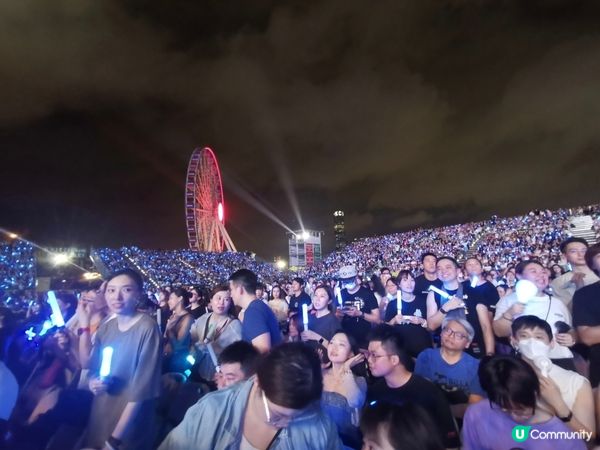 1. 五月天夜雨唱！☔️感動到痺！🎶