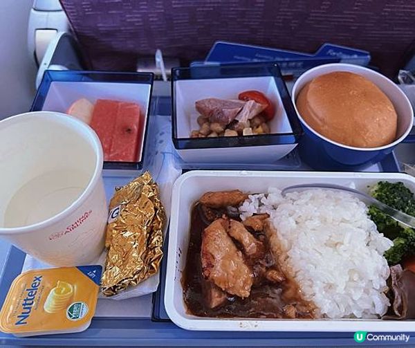 [旅遊] 華航 台北松山TSA - 首爾金浦GMP CI260 / CI261 機上餐點、機場快綫、機場免稅店取貨