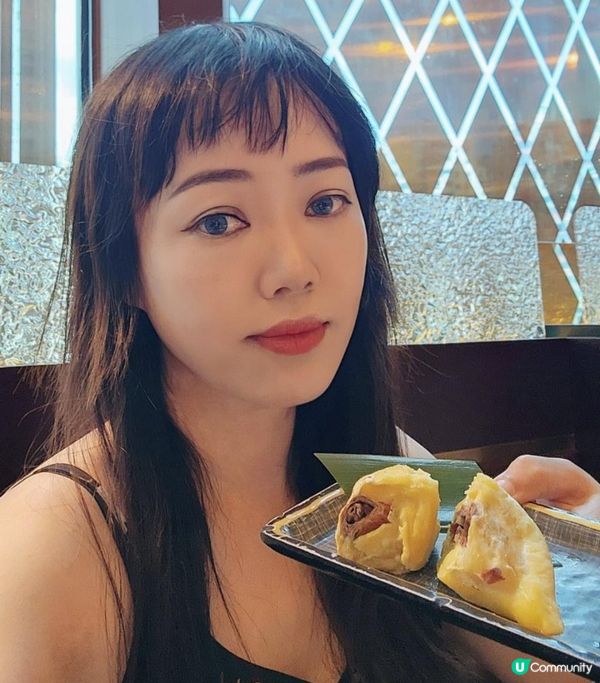 有貓山王榴槤為主題的任食放題