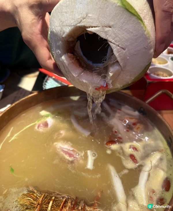 中國古典氣息餐廳🌸超足料椰子雞湯底