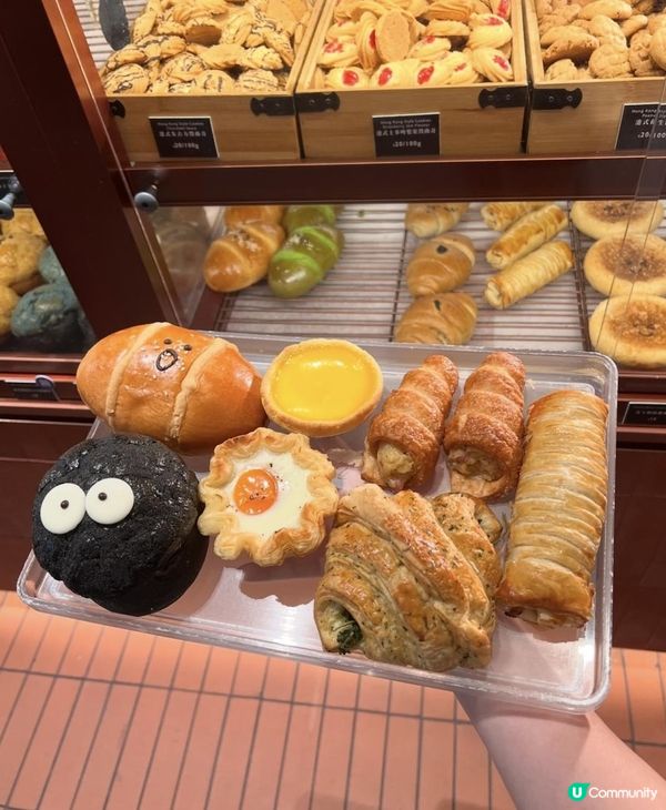 分店限定🍦忌廉筒&巨大版嘅牛角酥🥐