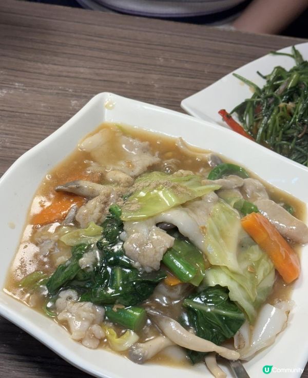 🐷九龍城泰式美食！「泰象館」平價又正宗，海南雞飯、濕炒河必試！🇹🇭