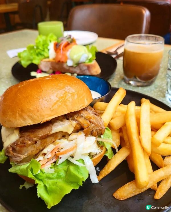 Urban Coffee Roaster～面臨大海嘅CAFE！