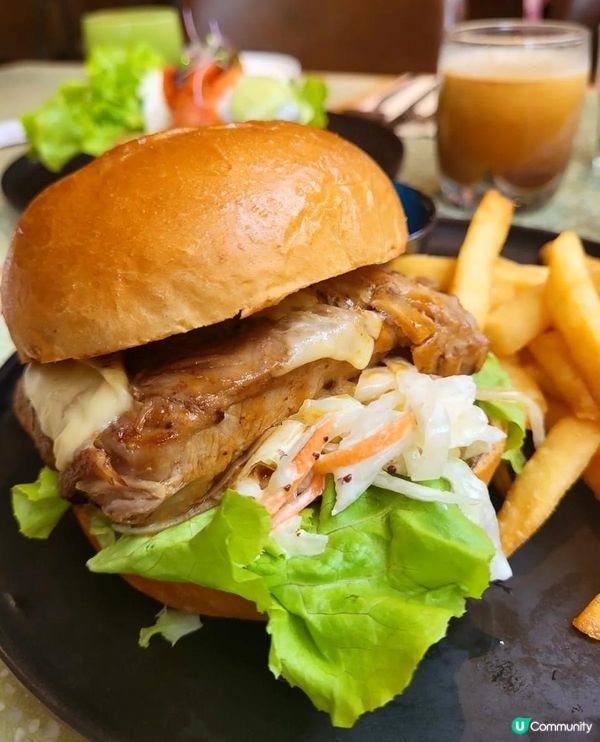 Urban Coffee Roaster～面臨大海嘅CAFE！