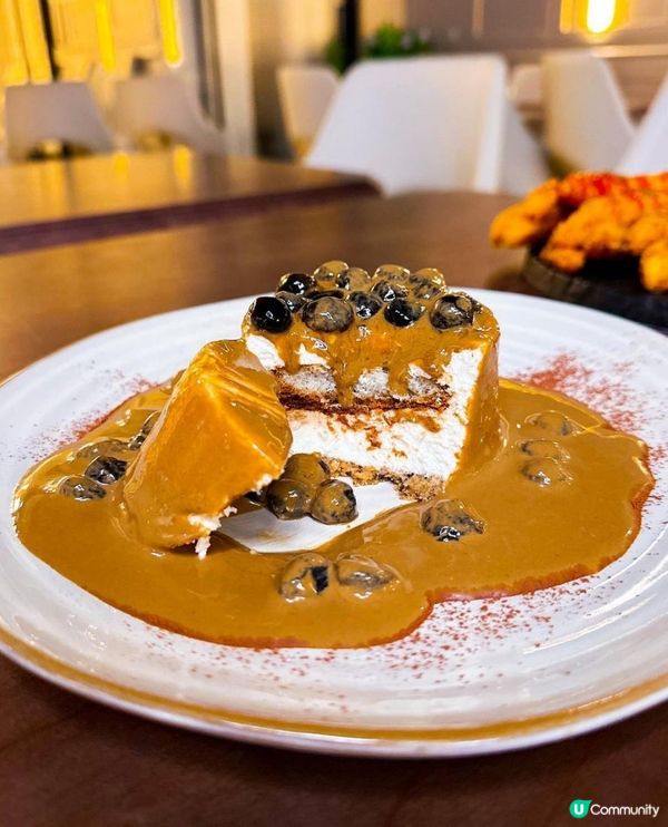 Four O Five Coffee & Eatery x 觀塘美食 | 爆漿波霸伯爵茶Tiramisu 空氣感吉士焦糖梳乎厘班戟 | 甜品/下午茶/推介/價錢/酒店級/dessert