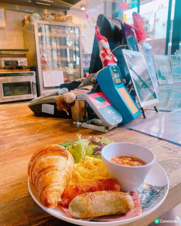 點了all day🥗有德國腸，火腿🐖 炒蛋🍳 牛角包Croi...