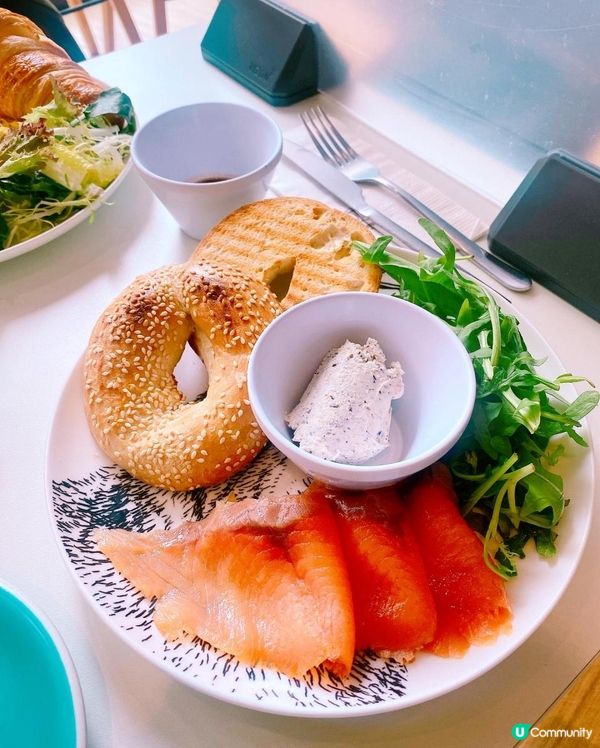 點了all day🥗有德國腸，火腿🐖 炒蛋🍳 牛角包Croi...