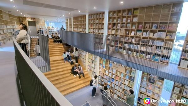 大阪「童書森林.中之島」,圖書館都可以咁靚咁好玩?