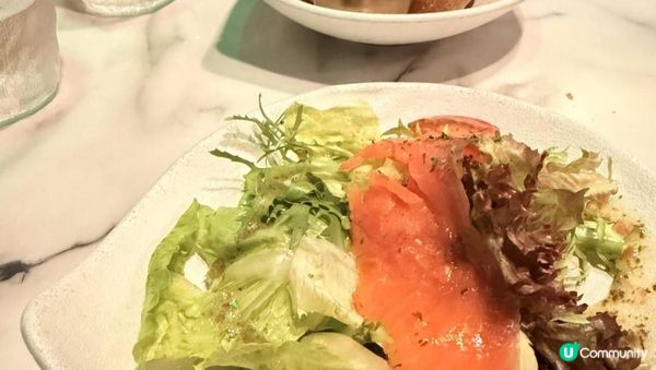 【#思思賢分享】🌿 屯門隱藏版高質西餐！園林風小清新，海膽蟹肉意粉鮮到爆！🍝✨