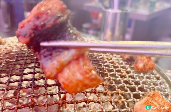 炭烤人氣活鰻魚店