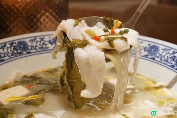 銅鑼灣【樂天皇朝】回味皮薄爆汁小籠包