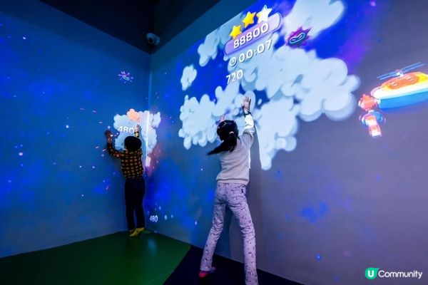 AI生成主題兒童遊樂場「Ganarova 星際特工AI訓練營」買四送一門票優惠！