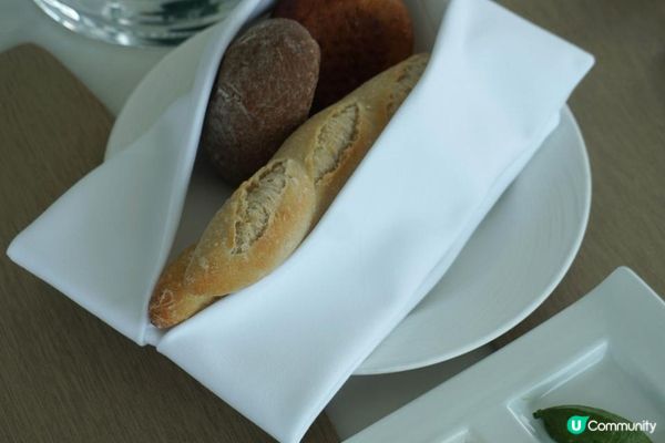 北角【Le 188° 餐廳及酒廊】飽覽維港美景 嘆買一送一午市套餐