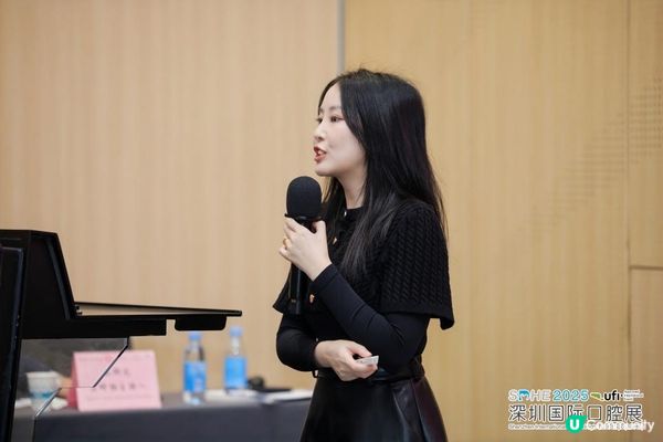 恭喜深圳善貝口腔何麗珠醫師榮獲省口腔医师（康泰健杯）优秀奖