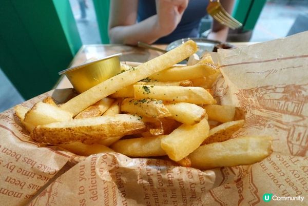 【思思賢美食推介】旺角隱世Cafe🍰Liberty Coffee & Wine²