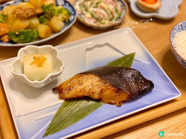 西京燒銀鱈魚是我很喜歡的日式料理，甘甜的味噌中和了銀鱈魚的油...