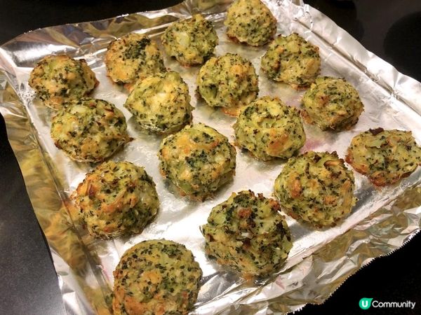 健康、好味又易整，呢個焗西蘭花芝士波波唔洗油炸都好香脆，好適...