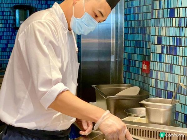 三隻餓鬼，決定去食Lunch Buffet！ 
