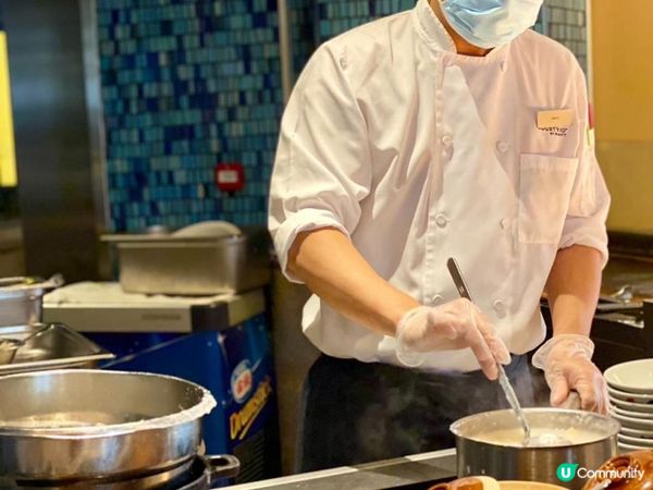 三隻餓鬼，決定去食Lunch Buffet！ 
