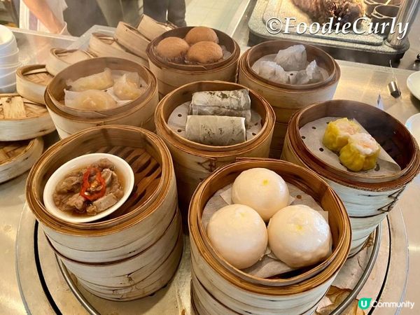 三隻餓鬼，決定去食Lunch Buffet！ 
