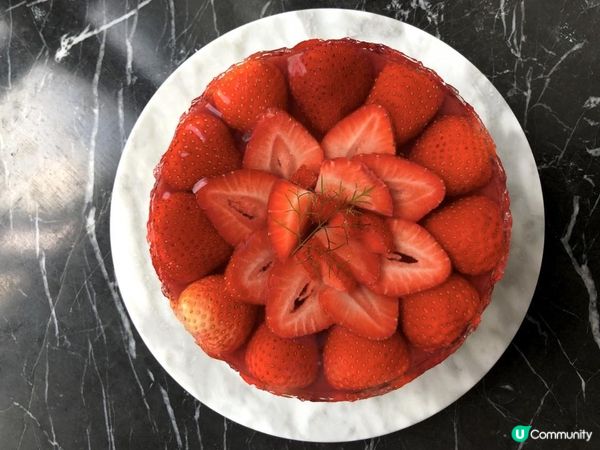 濃濃士多啤梨味嘅免焗士多啤梨芝士蛋糕