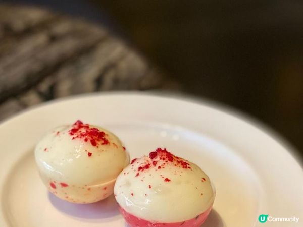 港威酒店推出了Somersby主題下午茶，還是會噴煙的呢！是...