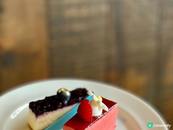 港威酒店推出了Somersby主題下午茶，還是會噴煙的呢！是...