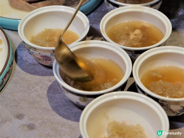 屬於 Lubuds 集團旗下的高級中菜廳《悅》，位於銅鑼灣時...