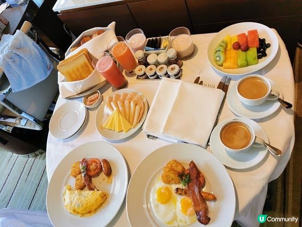 酒店staycation當然要食過All day break...