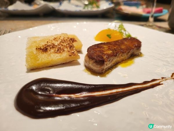 全維港夜景下的鐵板燒