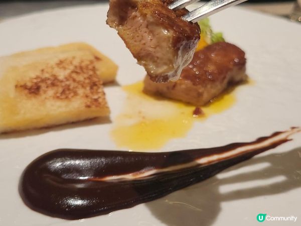 全維港夜景下的鐵板燒