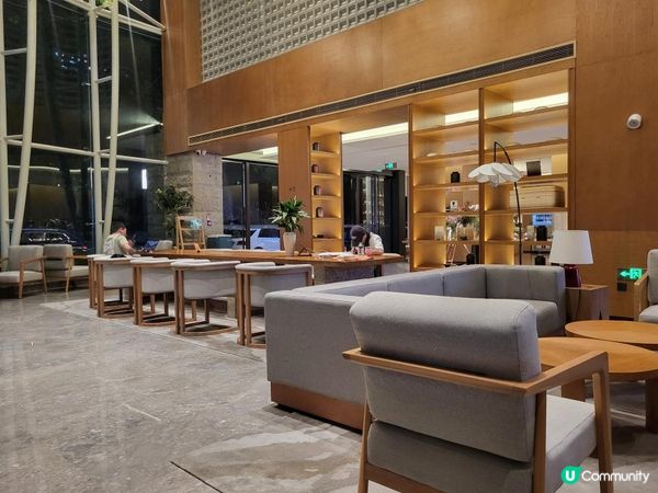 充滿花香的酒店