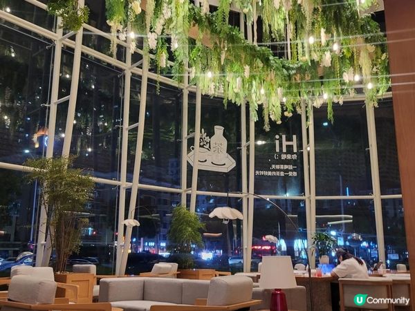 充滿花香的酒店