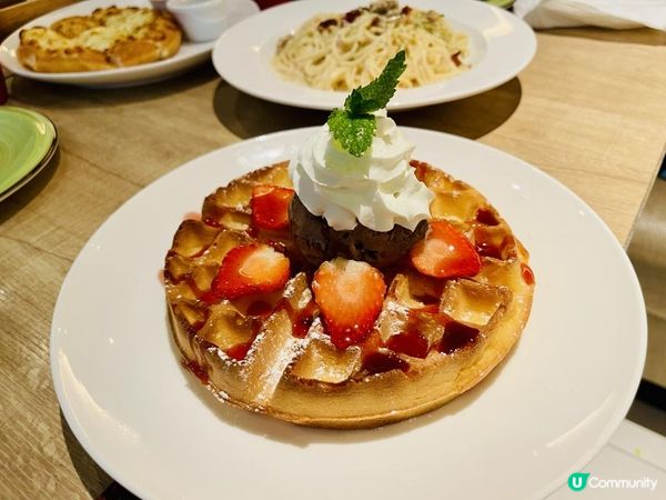 {{Pizza Hut}} 🍨雪糕士多啤梨🍓窩夫🧇