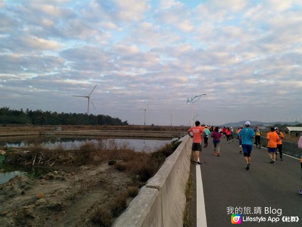 我去台灣苗栗。通霄鎮跑半馬 – 濱海追風馬拉松2019