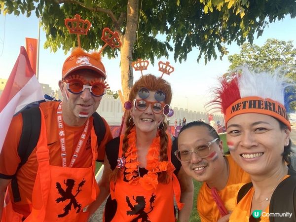 卡塔爾特集：荷蘭巴士巡遊 最熱血進場方式