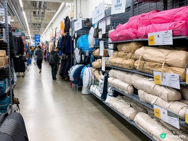 台灣/台北內湖迪卡儂平價運動用品量販店~ 野餐露營用具、各式運動裝備~~