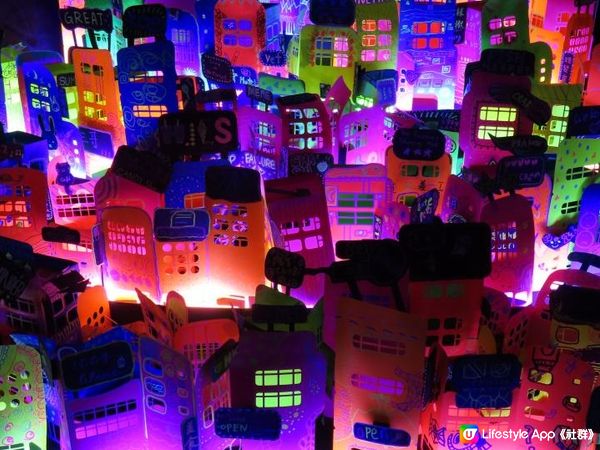 漫遊香港 - 中環大館「霓續」霓虹燈展覽