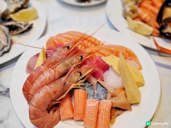 任食兩款生蠔 X 即煮海鮮窩 X 醬燒鮑魚 X 和牛刺身 夠回本 @ Cafe 8 Degrees ( 土瓜灣8度海逸酒店 )