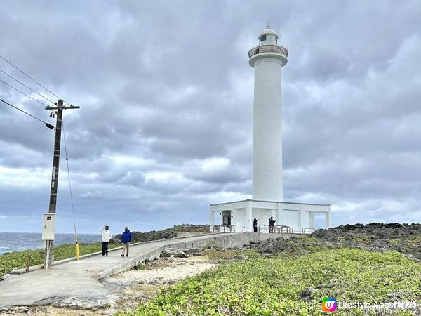 🐆豹紋魚🐟2023沖繩自駕遊｜中部景點：殘波岬燈塔 (花識蕎麥麵)、勝連城跡、海中道路遊四島、港川外人住宅 (Cocoroar Cafe)